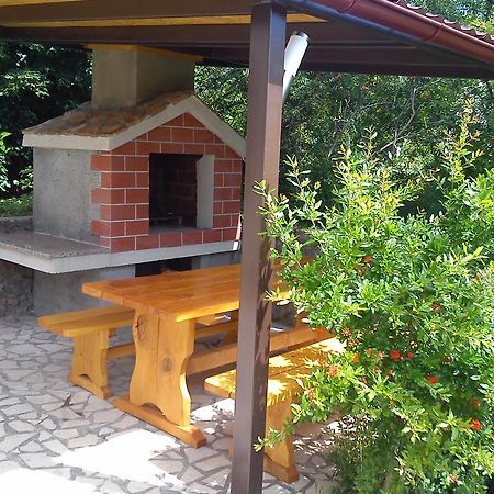 Apartment Tomislav Сен Екстериор снимка